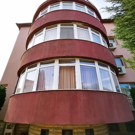 Pensión Vila Arcadia *